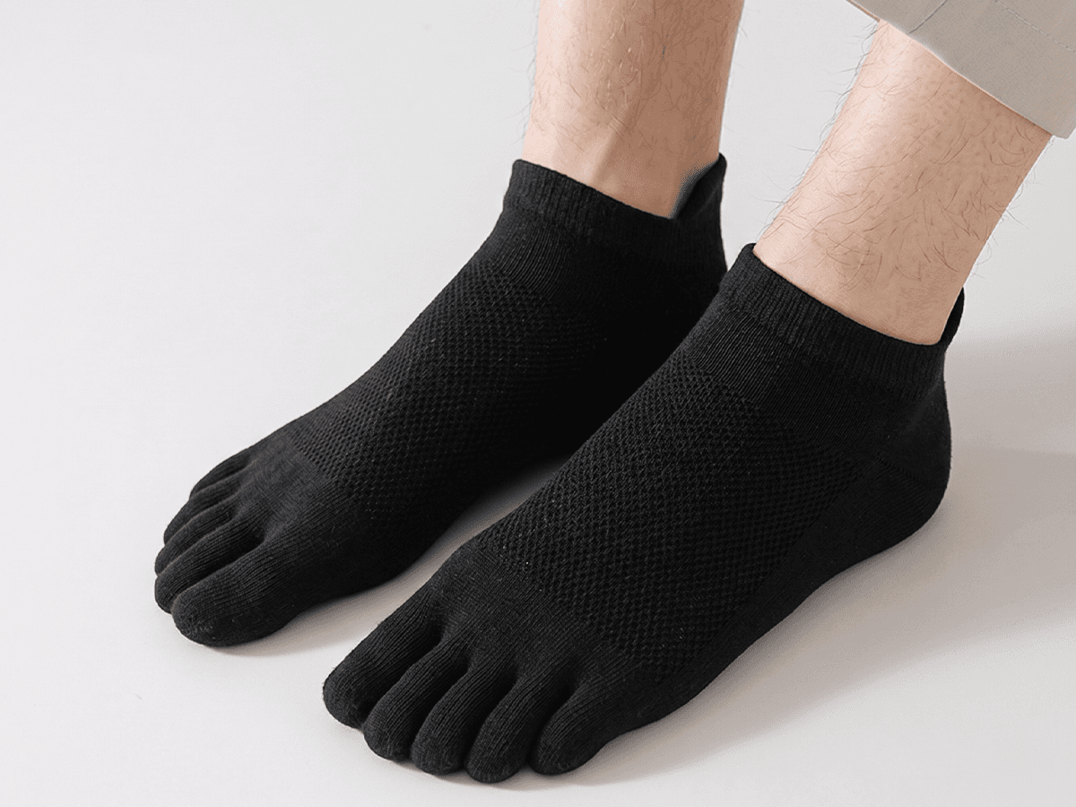 Low-cut toe socks collection